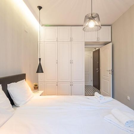 Designer & Cozy 2Bd Flat With A Parking In The City Center By Flat Mаnager صوفيا المظهر الخارجي الصورة