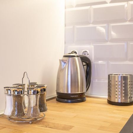 Designer & Cozy 2Bd Flat With A Parking In The City Center By Flat Mаnager صوفيا المظهر الخارجي الصورة