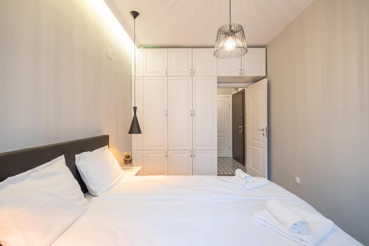 Designer & Cozy 2Bd Flat With A Parking In The City Center By Flat Mаnager صوفيا المظهر الخارجي الصورة
