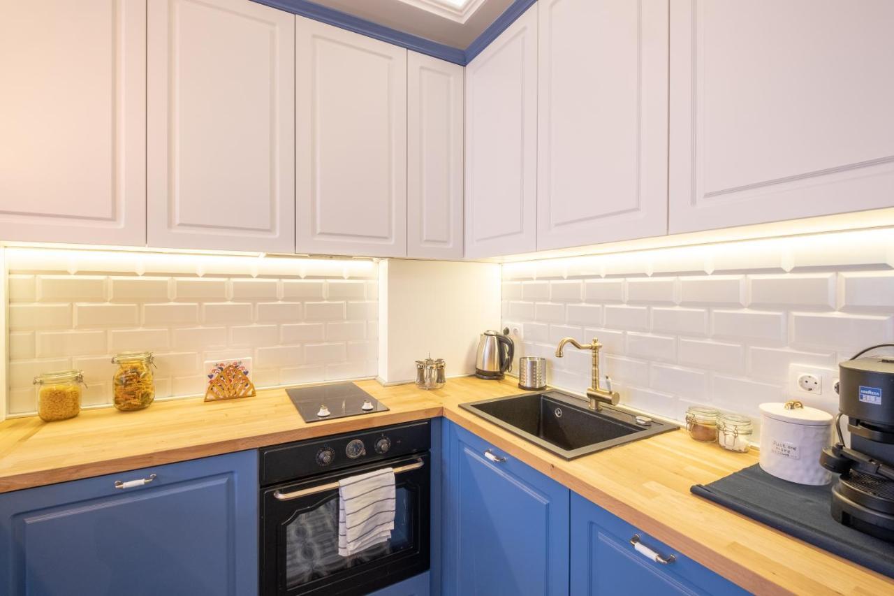 Designer & Cozy 2Bd Flat With A Parking In The City Center By Flat Mаnager صوفيا المظهر الخارجي الصورة